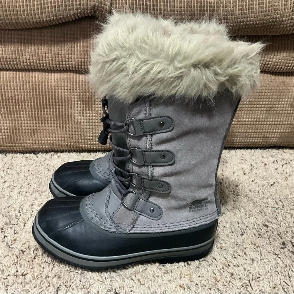 Sorel Gray and Black Boots with leather womens Size 5 - Picture 10 of 16